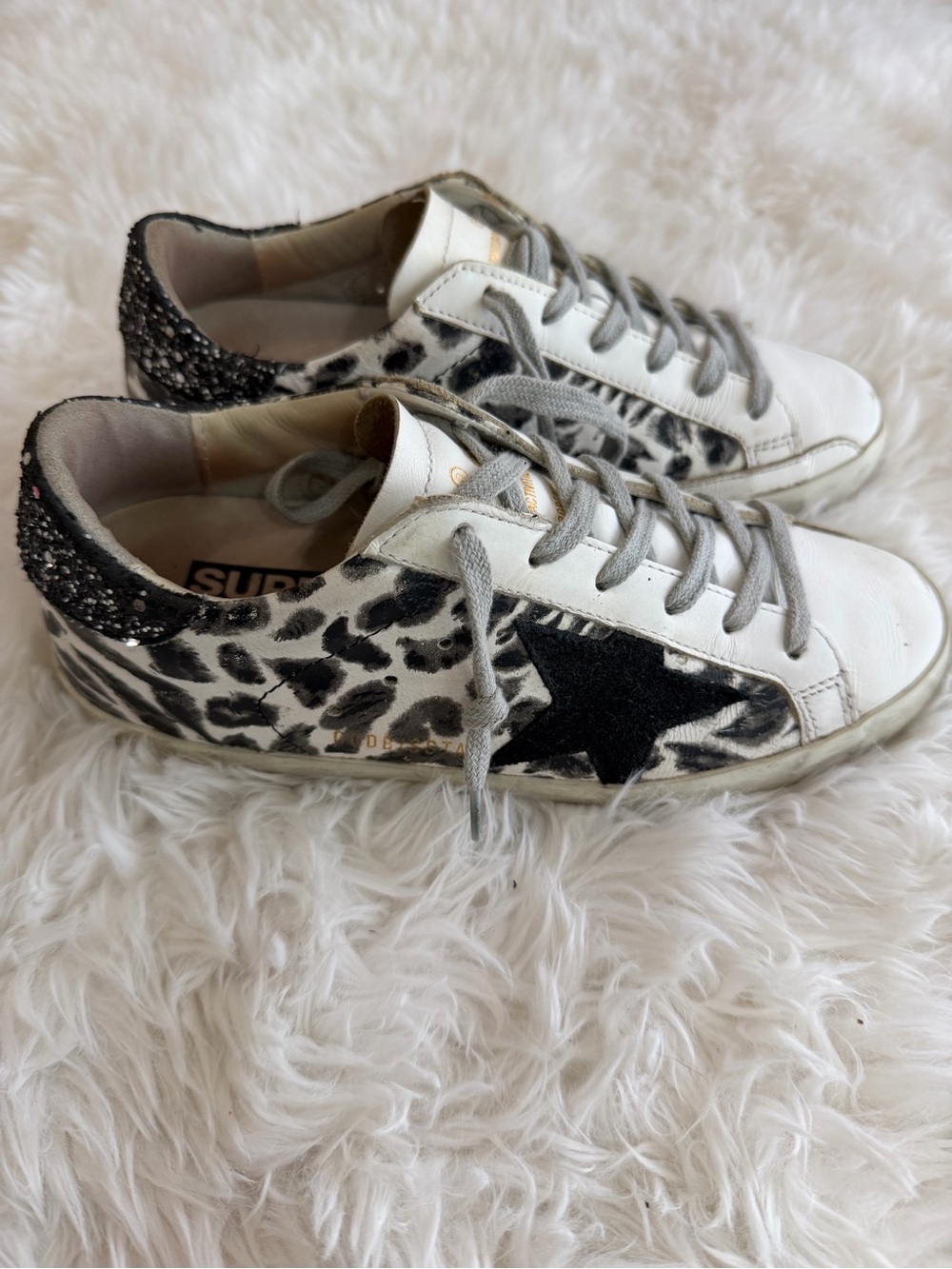 Golden Goose Deluxe Brand Superstar (GGDB/ SSTAR) Sneakers - Size 35 US 5